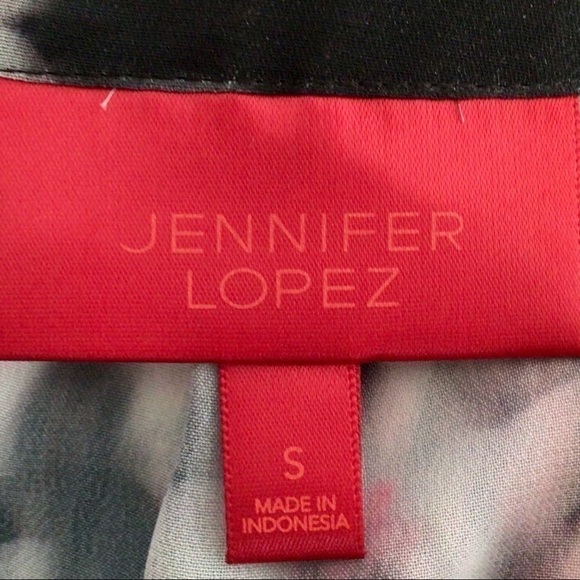 JENNIFER Lopez Sleeveless Animal Floral Beaded Mock Neck Layered Blouse/Top Sm. - Picture 11 of 12